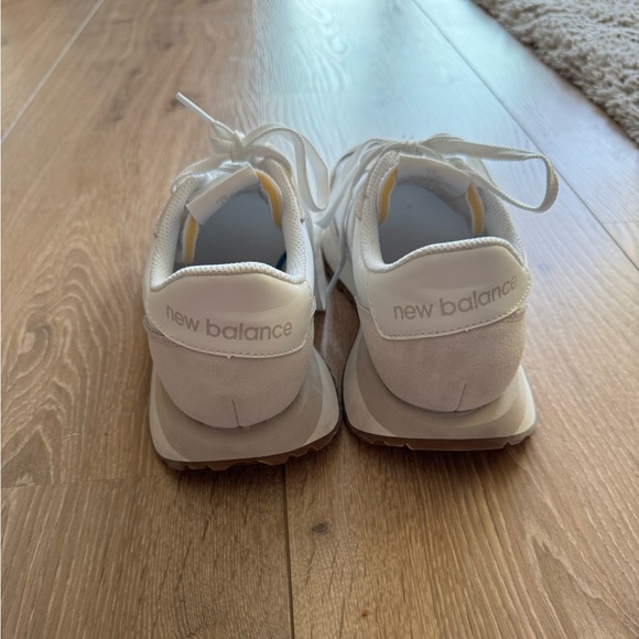 New Balance 237 white/cream/off white (8) - Picture 4 of 6